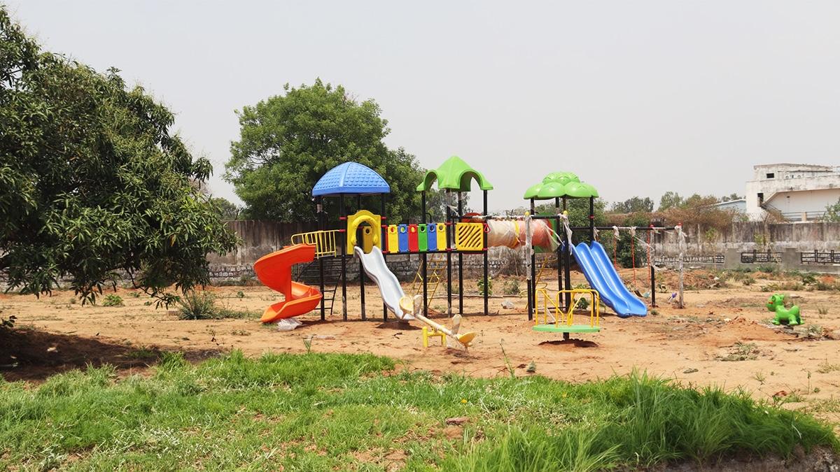 BBG The Highway Orchards park area in Burgula, Shadnagar for residential plots