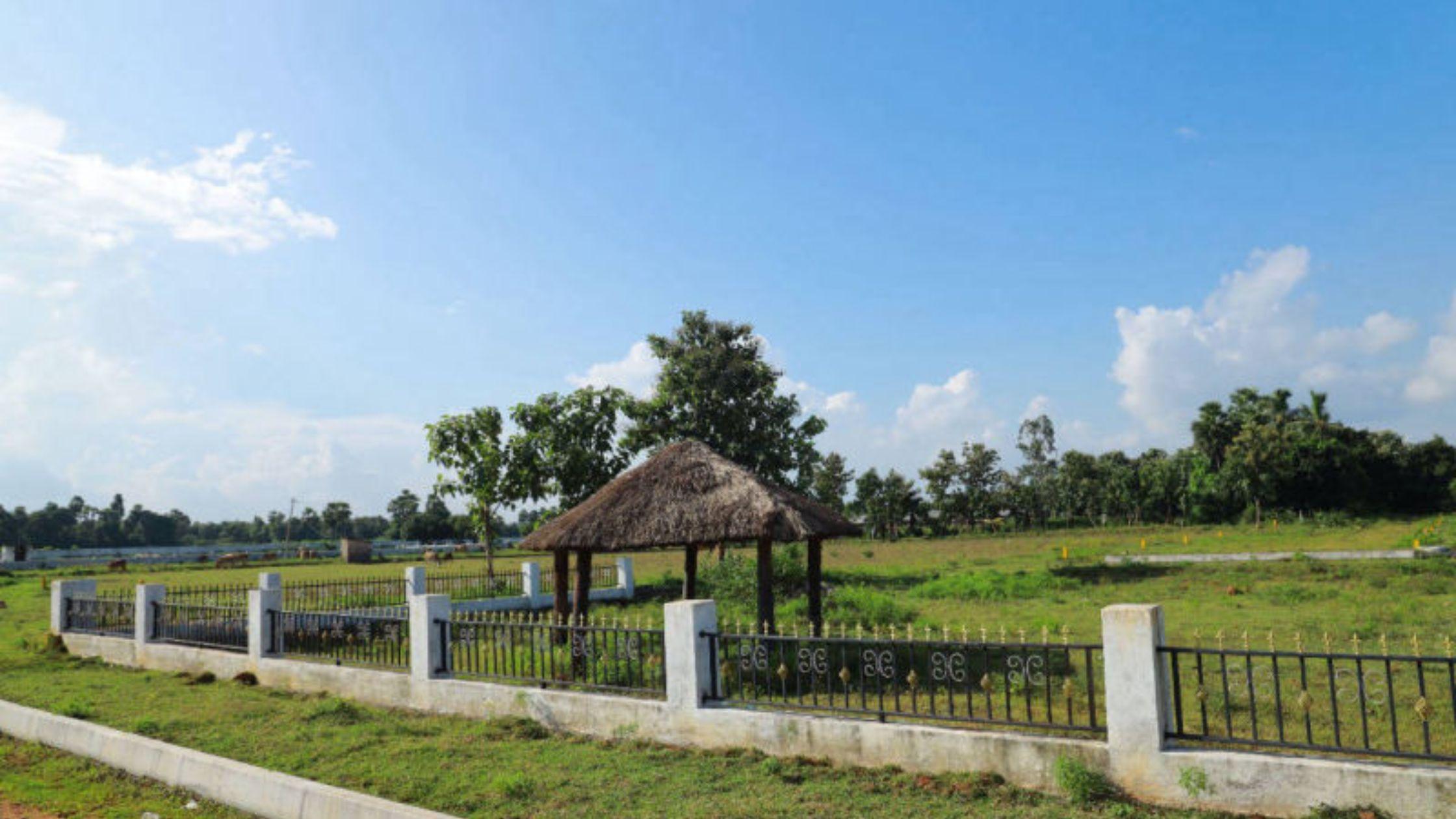 VMRDA RERA approved open plots for sale in Dakamarri with modern amenities
